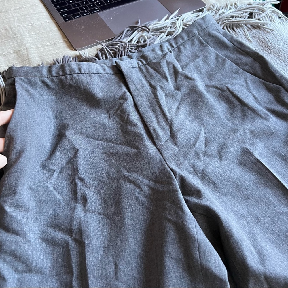 ✨Banana Republic Grey Wide-Leg Trousers✨ - Picture 5 of 6